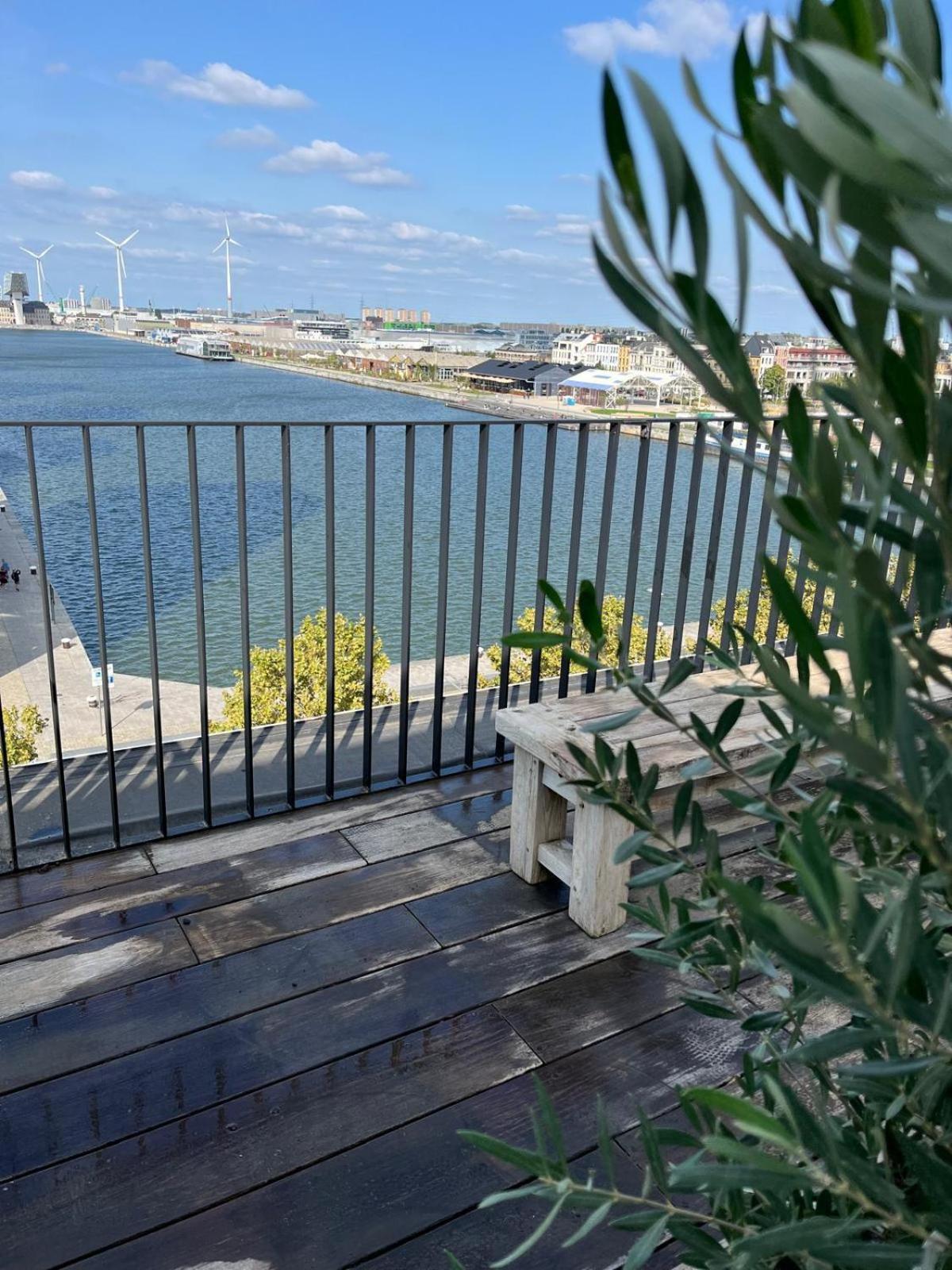 Anchor Lodge Antwerp Unique Appartment View Mas! ภายนอก รูปภาพ
